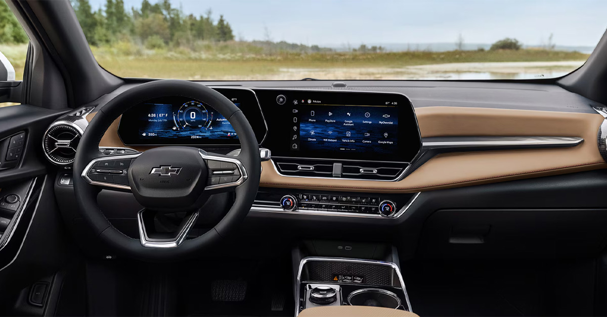 2026 Chevrolet Equinox Infotainment and steering wheel
