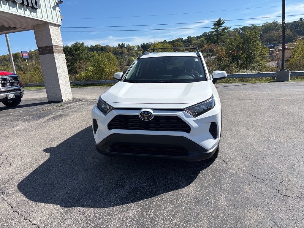2020 Toyota RAV4 LE