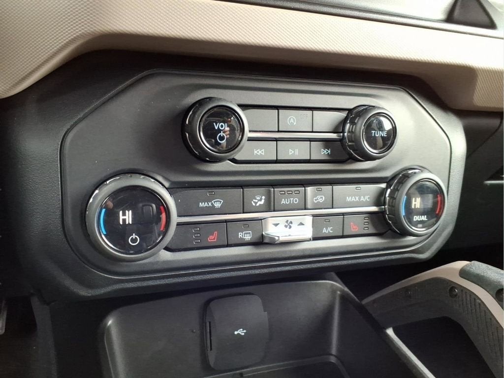 2021 Ford Bronco Base