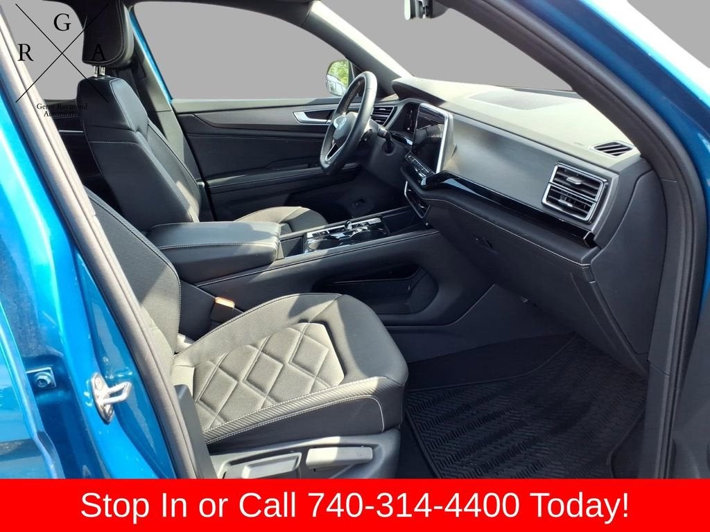 2024 Volkswagen Atlas Cross Sport 2.0T SE w/Technology