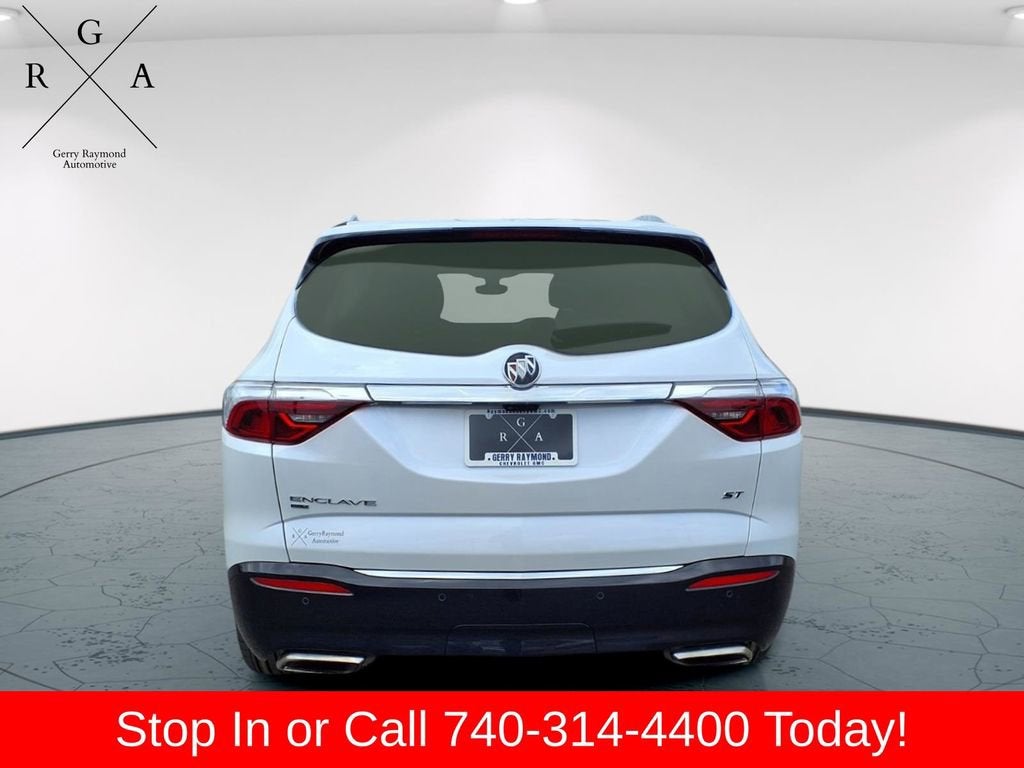 2023 Buick Enclave Essence